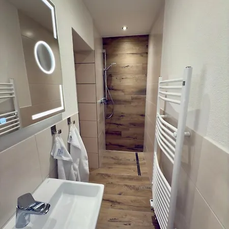 Historisches Wohnen Nahe Rathaus Und Steintor *