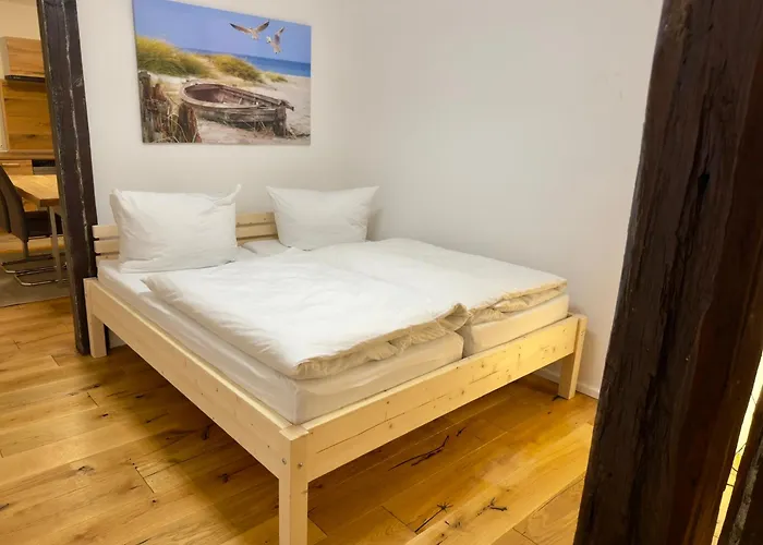 Historisches Wohnen Nahe Rathaus Und Steintor מאלכין